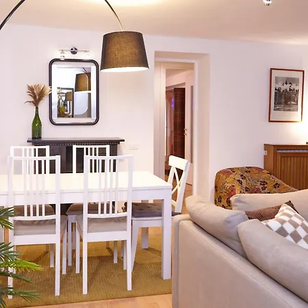 Stylish Loft With Balcony By The Center And Moscova Metro Station * Milan